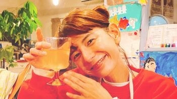 「凄いご馳走」スザンヌ ホームパーティーで豪華手料理を披露！骨付き肉や手巻き寿司など種類豊富な食卓に「全部美味しそうです」