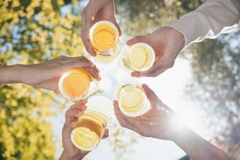【軽井沢星野エリア】年に一度の特別企画！採れたてホップの限定クラフトビール×秋の信州の味覚「フレッシュホップスペシャルフェア」開催