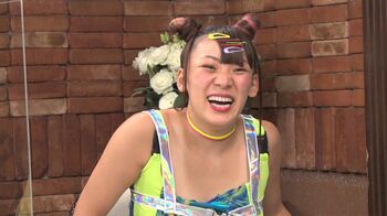 フワちゃんが止まらない！「浜ちゃんてさ、前室に来て、おりこうさんに座ってるの♡」