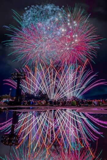 富士山と山中湖を舞台に10,000発が打ち上がる花火エンターテイメント「HANABI MAGIC 富士・山中湖 2026」始動