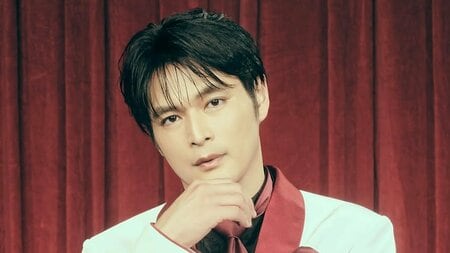 「度肝抜かれた」元Jリーガー・SHOW-WA青山隼 ワイルドなコーンロウ姿へ大胆イメチェン！雰囲気ガラリなロックスター風ショットに「誰かと思った」