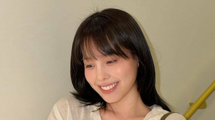 NiziU・MAKO “美文字”な語学勉強ノートを公開！見やすくまとめてコツコツ勉強する様子に「めっちゃ綺麗」「努力してて本当に尊敬」
