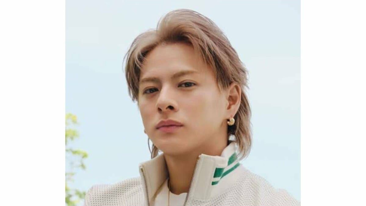 ドライブデート気分」平野紫耀 パリでのオープンカーショット公開