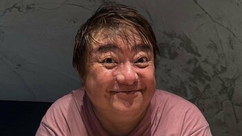 「気づいた？痩せたで」彦摩呂 減量を報告！50代最後の誕生日に公開した姿に「シュッとした」「お顔が小さくなった感じが」