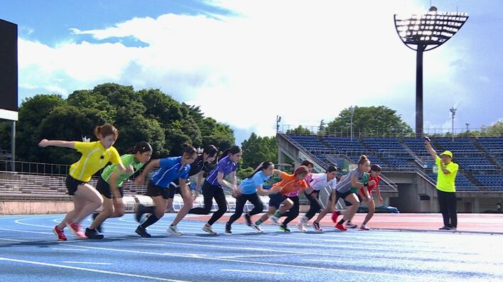 第2回女子300ｍ走サバイバルレンチャン！連覇狙う初代女王AYAvsリベンジ誓う猛者たち…アイドル対決、格闘家対決、元自衛官対決も勃発<br />