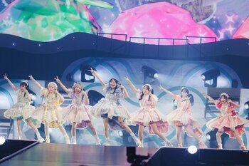 FRUITS ZIPPERが8都市16公演を巡るアリーナツアー開幕！　新曲「ふるっぱれーど」配信＆MV解禁