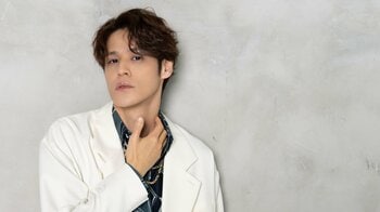 宮野真守「プラズマ乳酸菌のおかげかな」体調にまつわる“謎”を独自解釈！アフレコ時の“必需品”5色ボールペンの使用法も明かす